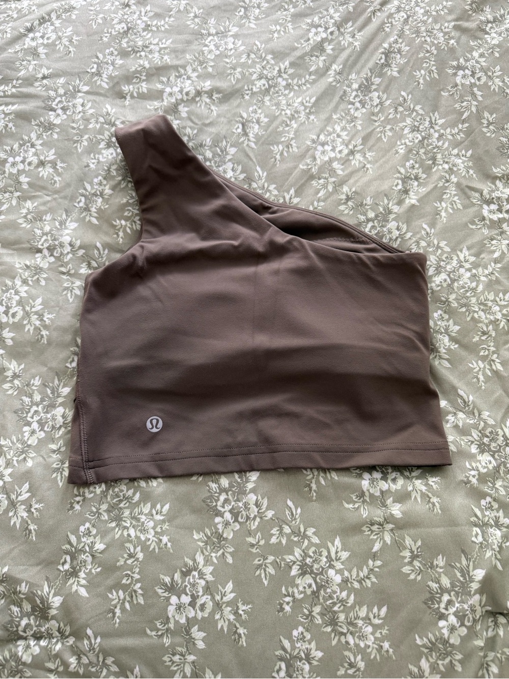 lululemon athletica One-Shoulder Crop Top in Olive - Picture 5 of 7